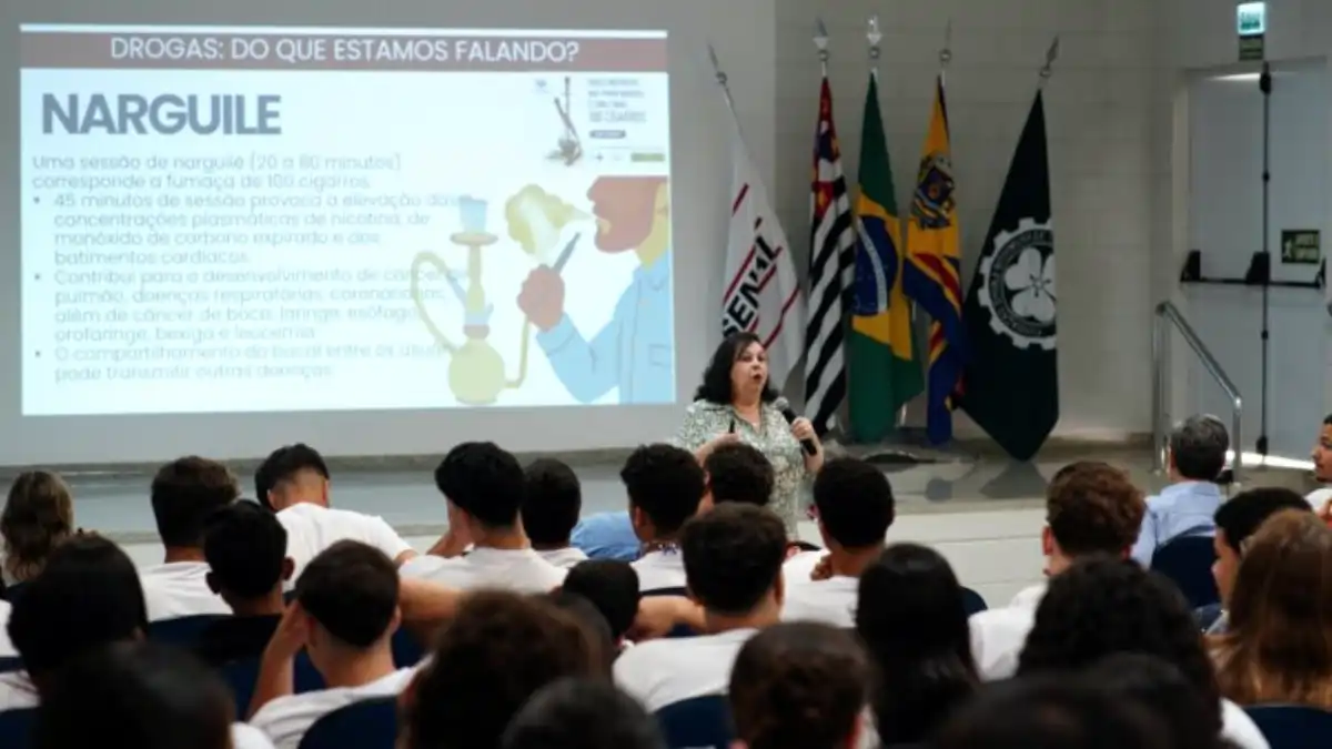 Escolas de Pompeia recebem ações contra álcool e drogas