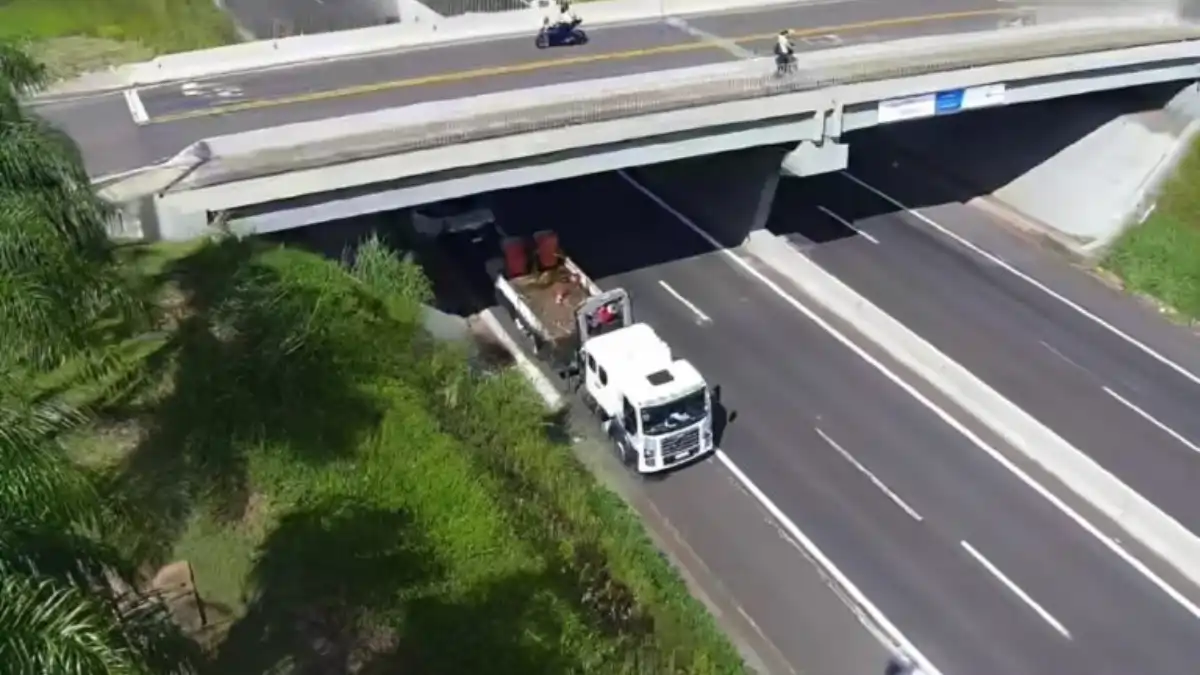 Homem é encontrado morto sob pontilhão na SP-294 em Marília