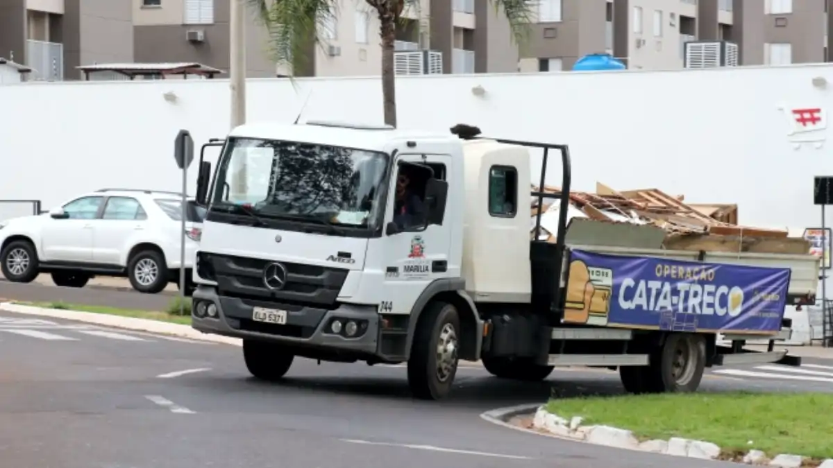 Operação Cata-Treco atende bairros da zona Leste de Marília