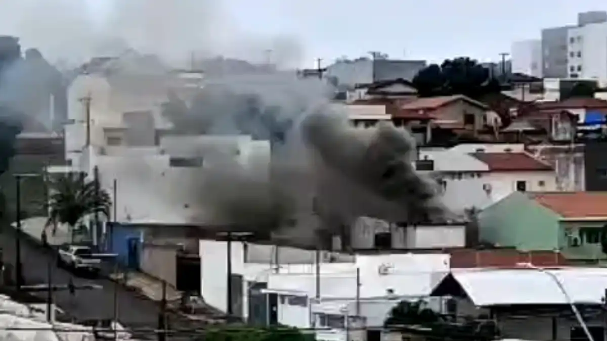 Mulher é presa suspeita de ataque com facas e incêndio em Marília