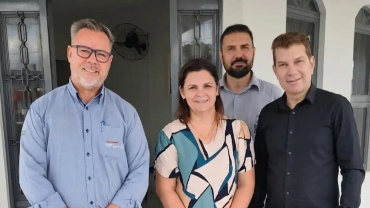 Quintana investe em energia solar para reduzir custos na saúde