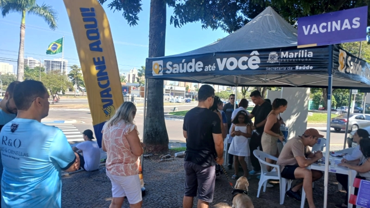 Ação de vacinação aplica 945 doses no fim de semana em Marília