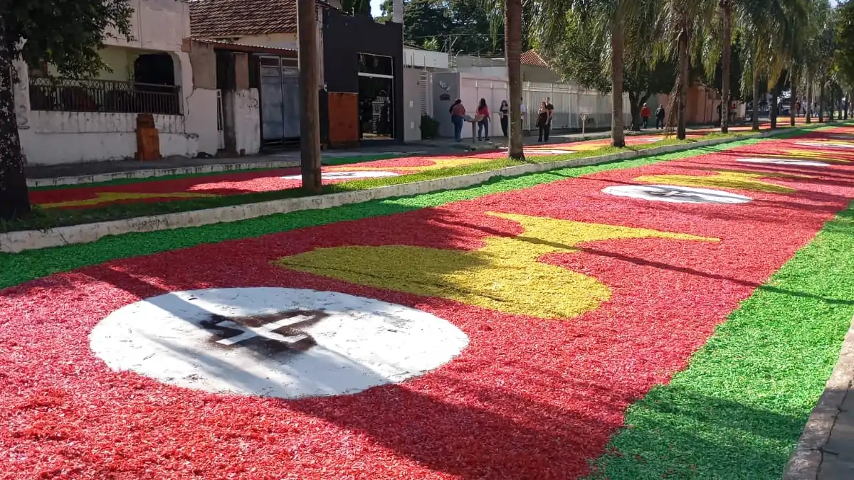 Corpus Christi mantém tradição de quase 90 anos em Vera Cruz