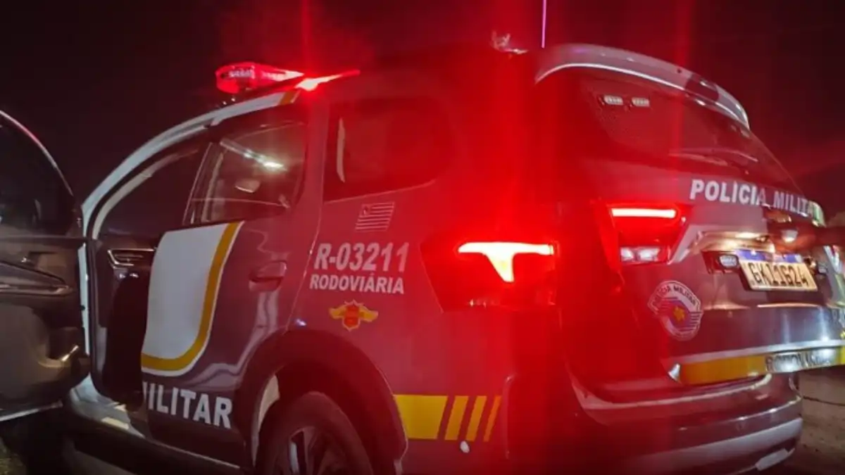 Professora é presa após bafômetro apontar embriaguez na SP-294
