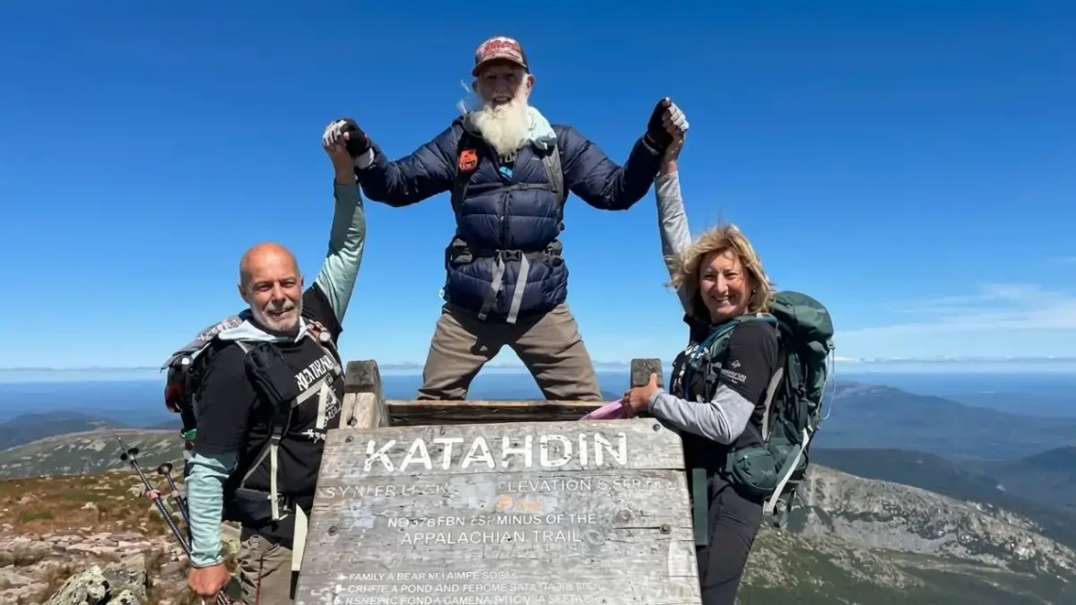 Dale Sanders vence trilha de 3,5 mil km nos EUA aos 91 anos